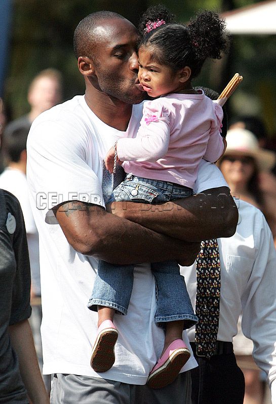 p.s…is there anything sexier than Kobe Bryant adoring his daughter? p.s…is there anything sexier than Kobe Bryant adoring his daughter?