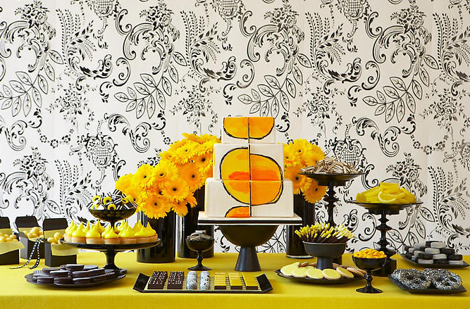 dessert table With this ultracool tablecloth in place of the yellow 